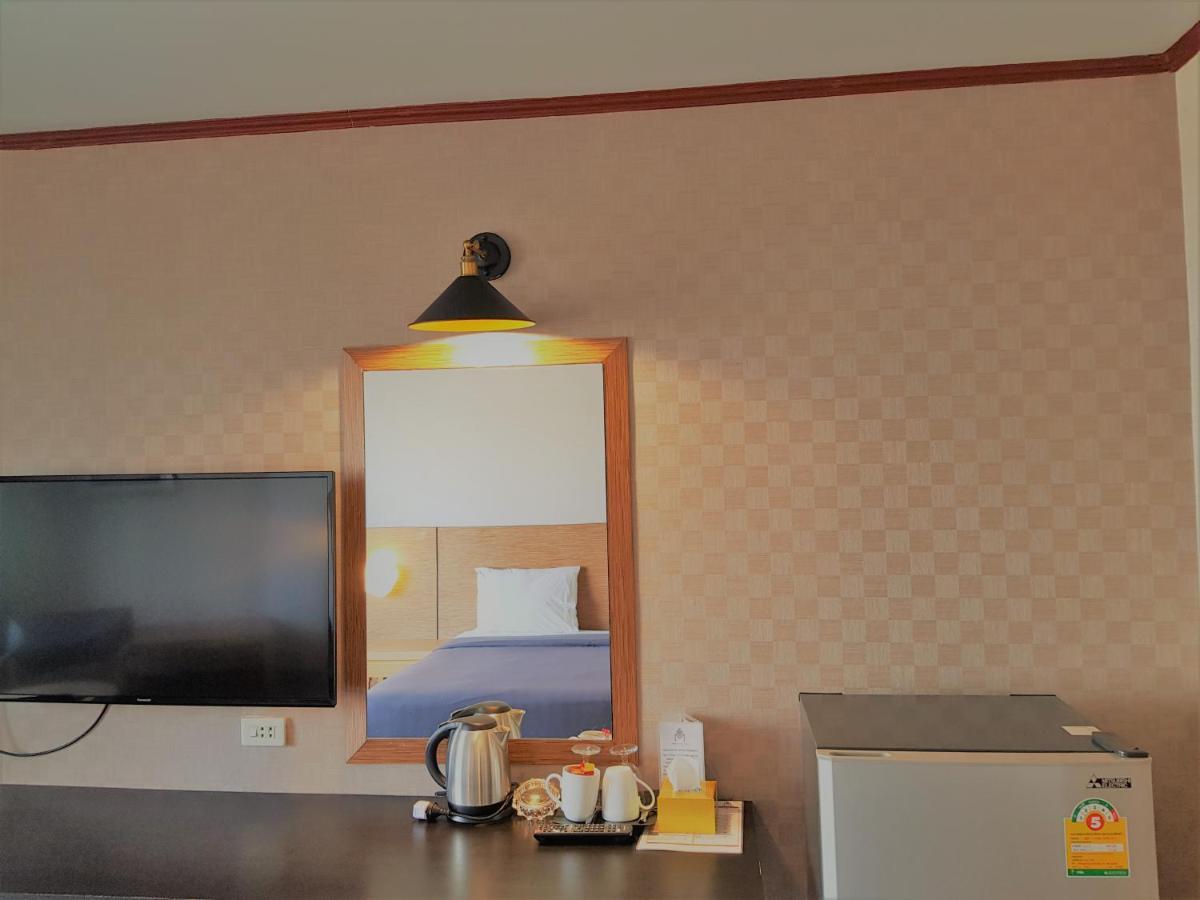 酒店 Marine Plaza 3*